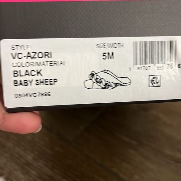 Vince Camuto Azori sandals - Picture 9 of 9